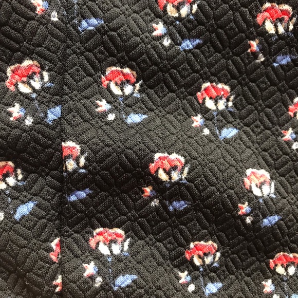 ✨flower tank top 🌺 - Picture 3 of 4